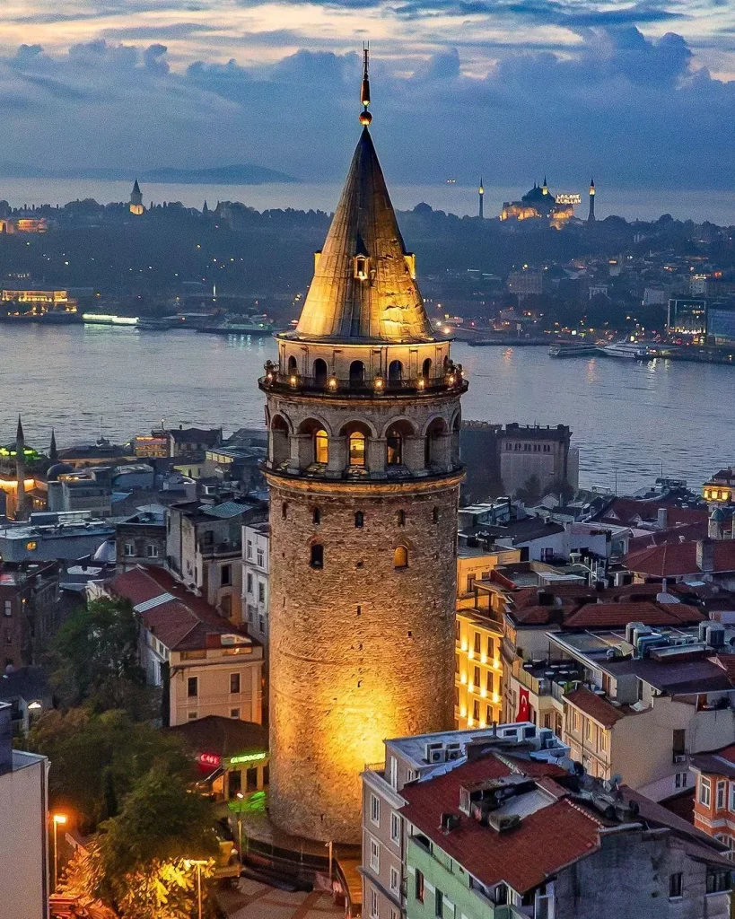 TurkeyToursMarket_Galatatower_1